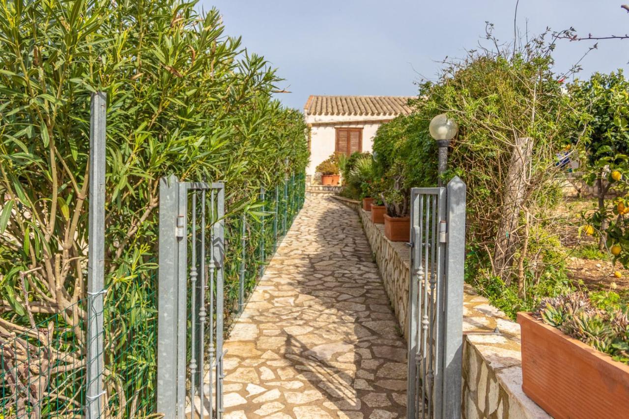 Baglio Cracchiolo Da Tuzzo - Casa Carrubbo Apartment San Vito Lo Capo Bagian luar foto